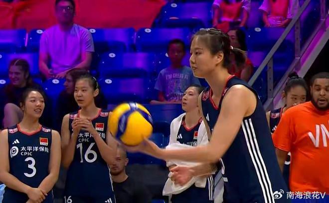 中国女排3-1加拿大,提前2轮晋级总决赛,庄宇珊21分+6连发