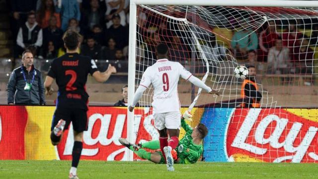 万搏体育app下载-梁宏业：笼罩哈维的阴云也在笼罩弗利克